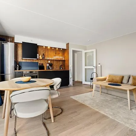 Cosy 1-bedroom In Centre Apartment